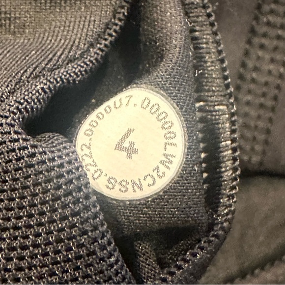 🍋Women’s Lululemon Wunder Train Long-Line Bra size 4 -C/D cup🍋 - Picture 3 of 7